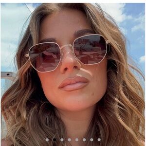 Diff Eyewear Hexagon Metal Frame Sunglasses